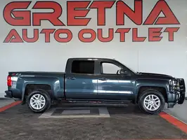 2018  Chevrolet Silverado 1500 - Thumbnail 1