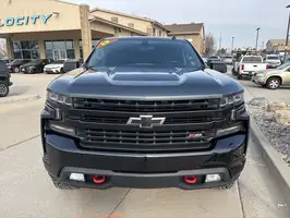 2019  Chevrolet Silverado 1500 - Thumbnail 2
