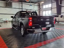 2020  Chevrolet Silverado 1500 - Thumbnail 4