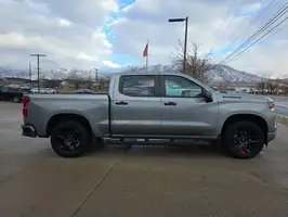 2023  Chevrolet Silverado 1500 - Thumbnail 3