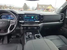 2023  Chevrolet Silverado 1500 - Thumbnail 16