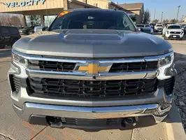 2023  Chevrolet Silverado 1500 - Thumbnail 2