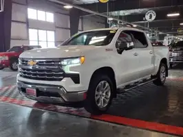 2023  Chevrolet Silverado 1500 - Thumbnail 3