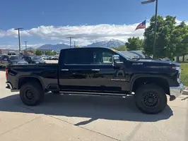 2024  Chevrolet Silverado 2500HD - Thumbnail 9