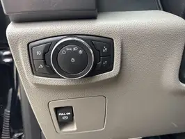 2018  Ford F-150 - Thumbnail 12