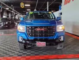 2022  GMC Canyon - Thumbnail 2