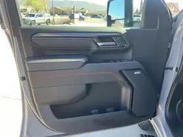 2025  GMC Sierra 2500HD - Thumbnail 13