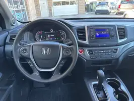 2017  Honda Ridgeline - Thumbnail 12