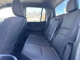 2017  Honda Ridgeline - Thumbnail 13