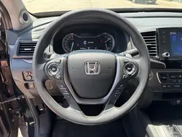 2021  Honda Ridgeline - Thumbnail 9