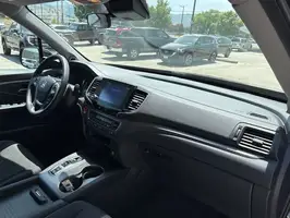 2021  Honda Ridgeline - Thumbnail 13