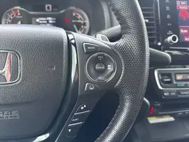 2022  Honda Ridgeline - Thumbnail 14
