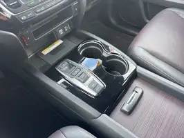 2022  Honda Ridgeline - Thumbnail 17