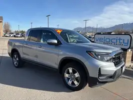 2025  Honda Ridgeline - Thumbnail 1