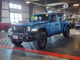2021  Jeep Gladiator - Thumbnail 3
