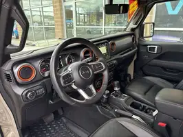 2022  Jeep Gladiator - Thumbnail 9