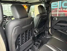 2022  Jeep Gladiator - Thumbnail 13