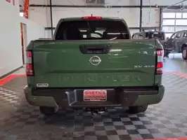 2022  Nissan Frontier - Thumbnail 5