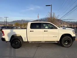 2019  Ram 1500 - Thumbnail 2