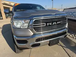 2024  Ram 1500 - Thumbnail 2