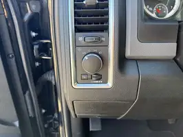 2019  Ram 1500 Classic - Thumbnail 8