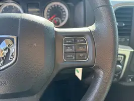 2019  Ram 1500 Classic - Thumbnail 10