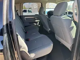 2019  Ram 1500 Classic - Thumbnail 16