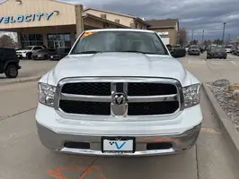 2024  Ram 1500 Classic - Thumbnail 3