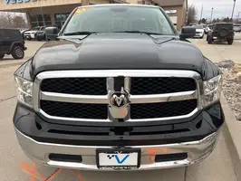 2024  Ram 1500 Classic - Thumbnail 2
