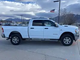 2024  Ram 2500 - Thumbnail 4