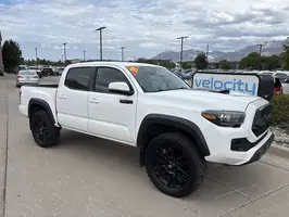 2019  Toyota Tacoma - Thumbnail 1