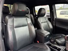 2019  Toyota Tacoma - Thumbnail 12