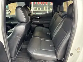 2019  Toyota Tacoma - Thumbnail 14