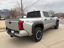 2024  Toyota Tacoma - Thumbnail 4