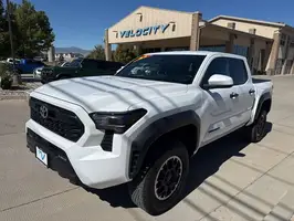 2024  Toyota Tacoma - Thumbnail 6