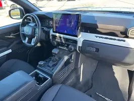 2024  Toyota Tacoma - Thumbnail 11