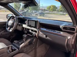 2025  Toyota Tacoma - Thumbnail 11