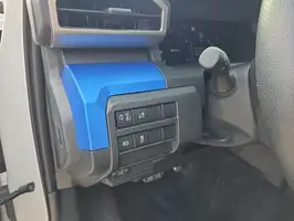 2025  Toyota Tacoma - Thumbnail 18