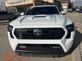2025  Toyota Tacoma - Thumbnail 2
