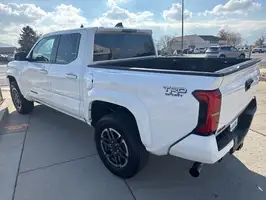 2025  Toyota Tacoma - Thumbnail 5