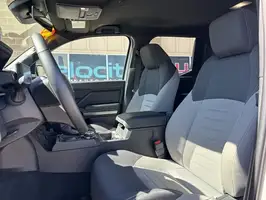 2025  Toyota Tacoma - Thumbnail 10