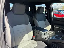 2025  Toyota Tacoma - Thumbnail 12