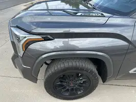 2023  Toyota Tundra Hybrid - Thumbnail 10