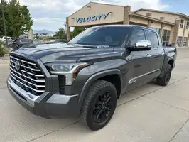 2023  Toyota Tundra Hybrid - Thumbnail 11