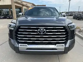 2023  Toyota Tundra Hybrid - Thumbnail 12