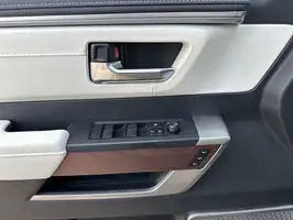 2023  Toyota Tundra Hybrid - Thumbnail 15