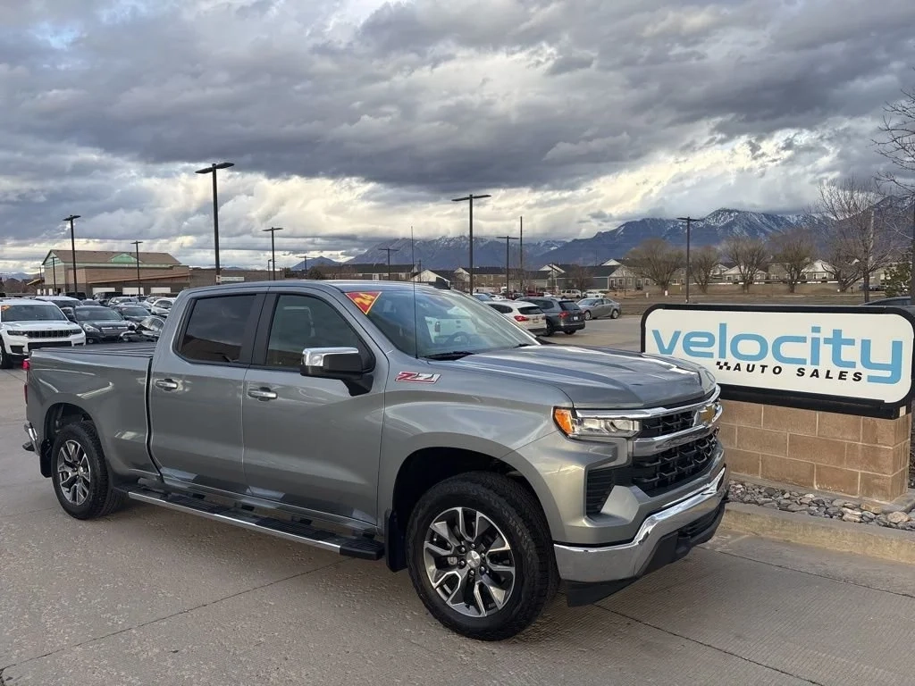 2024 Chevrolet Silverado 1500 – 4x4 Trucks Under 40K Miles for sale in Nebraska